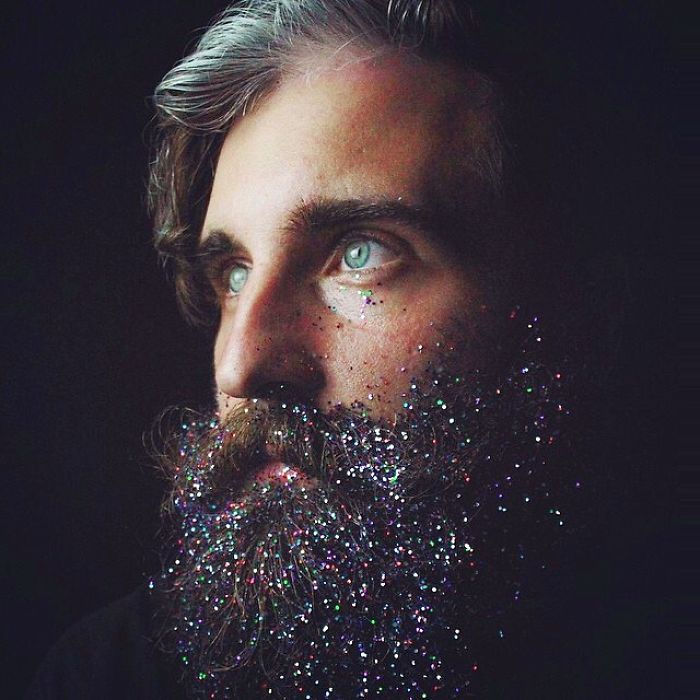 baard glitters mannen